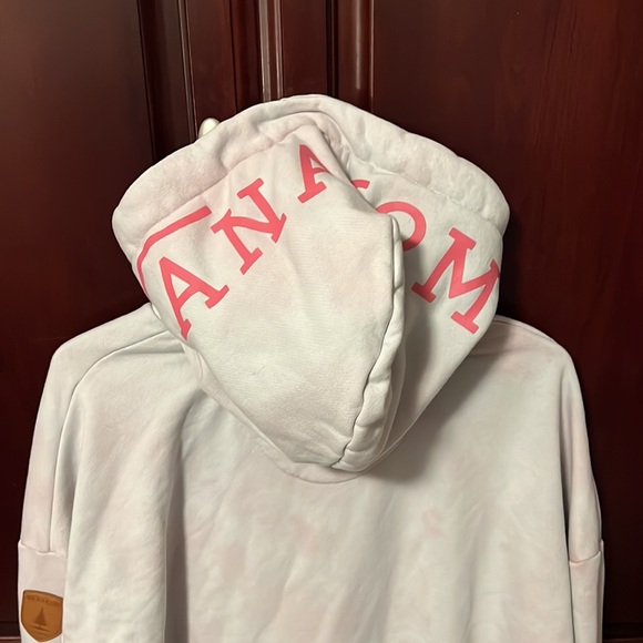 Wanakome Billie sweatshirt - great condition - very comfortable and has pockets. - Picture 2 of 4